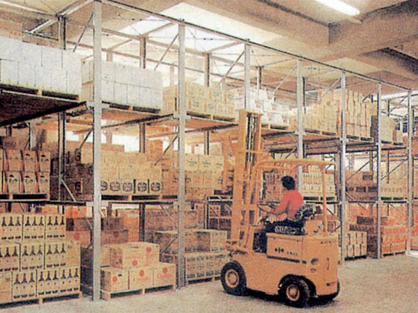 驶入式料架系统<br>Drive-in Rack System